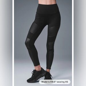 NWT ALO Yoga Black High Waist Moto Legging
